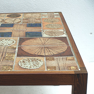COFFEE TABLES